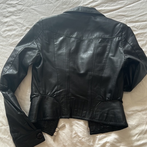 XXS black leather jacket. Fits like a zero. Buttery soft Italian leather. - Picture 6 of 7